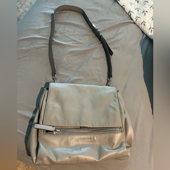 Givenchy Pandora Pure medium Handbag - Picture 1 of 11